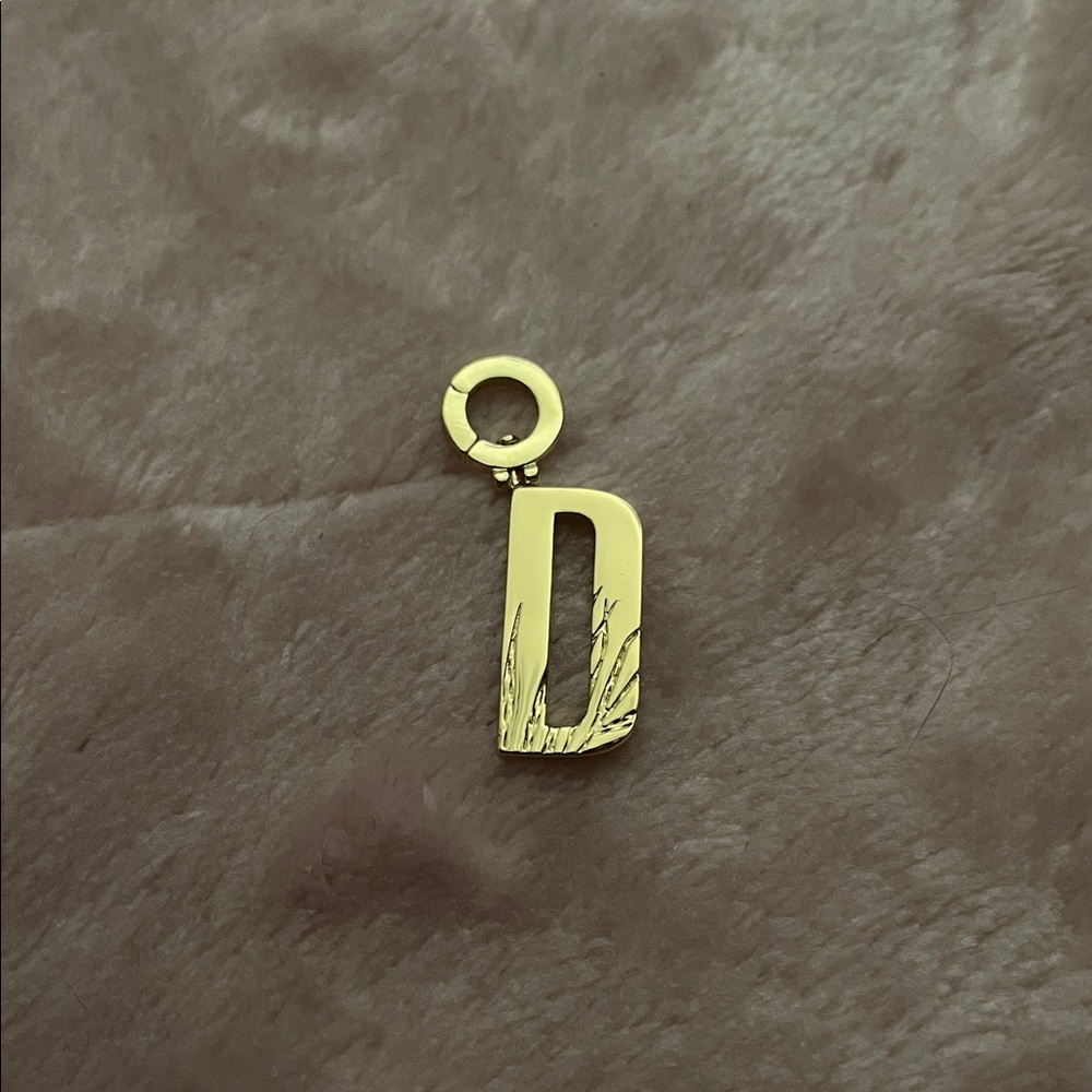 Gorjana Alphabet Parker Charm Letter D